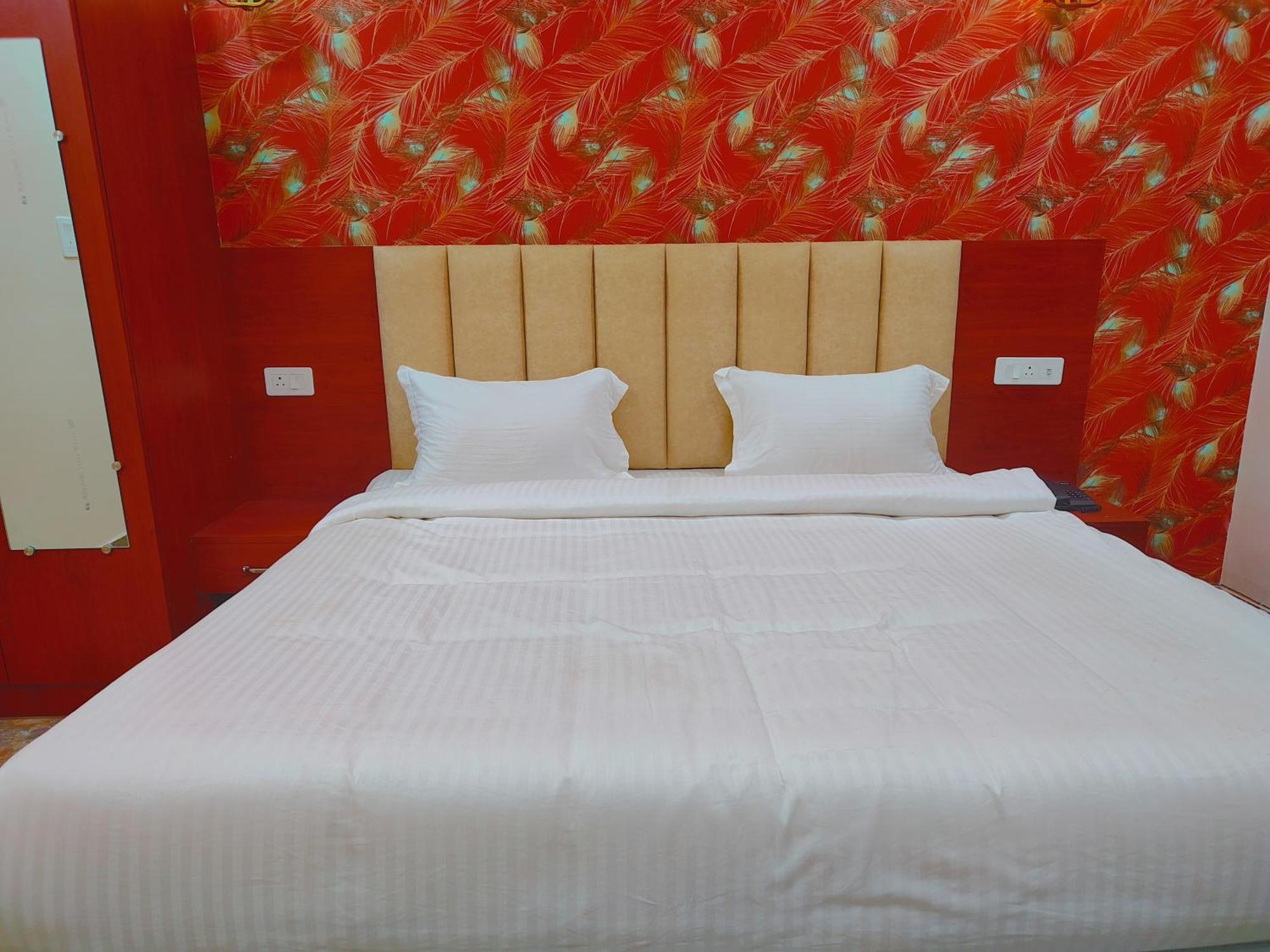 Awadh Samrat Resort Ayodhya Luaran gambar