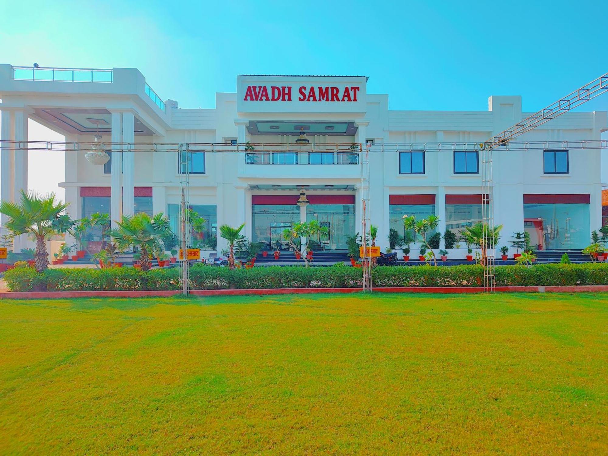 Awadh Samrat Resort Ayodhya Luaran gambar