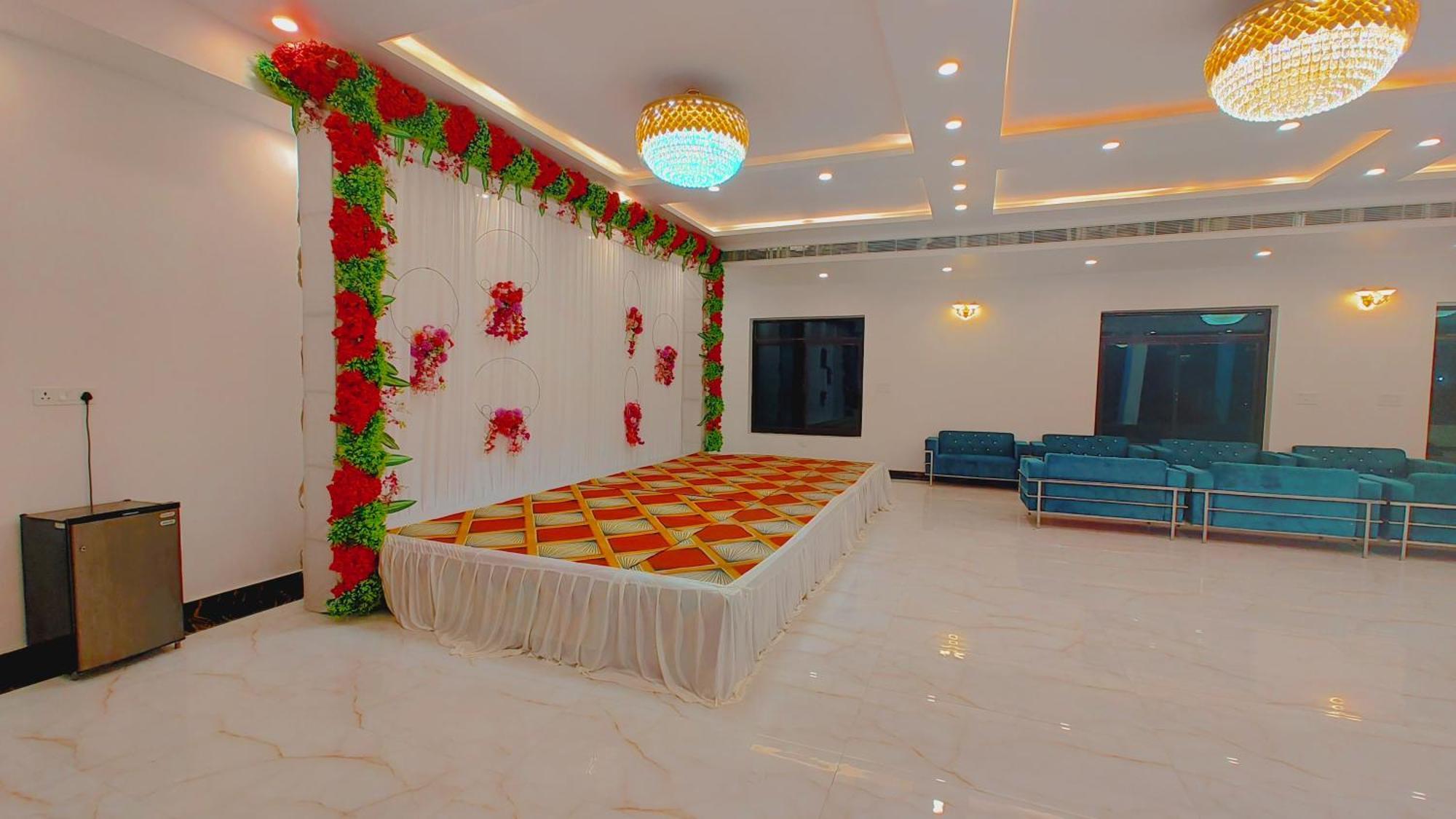 Awadh Samrat Resort Ayodhya Luaran gambar