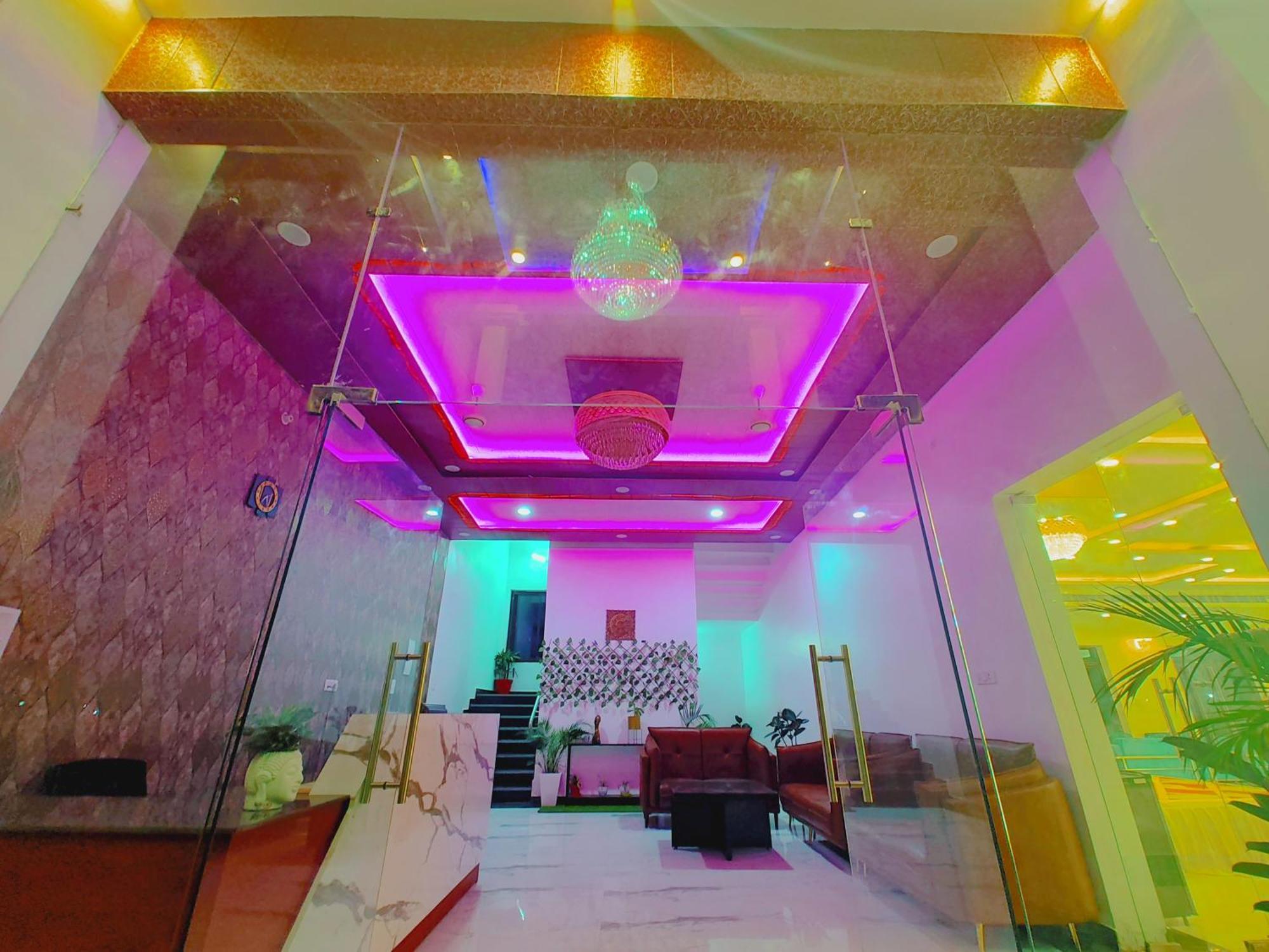 Awadh Samrat Resort Ayodhya Luaran gambar