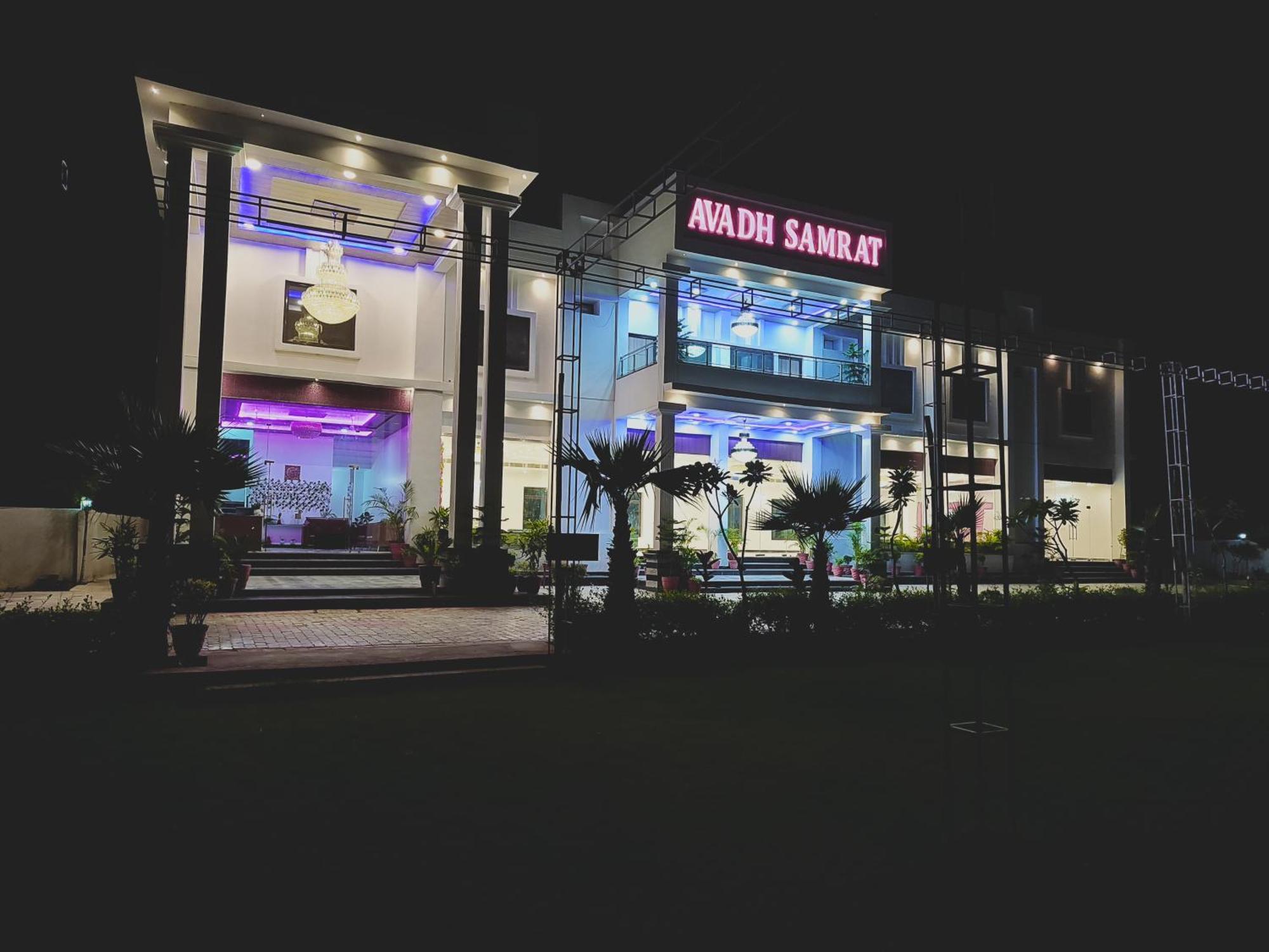 Awadh Samrat Resort Ayodhya Luaran gambar