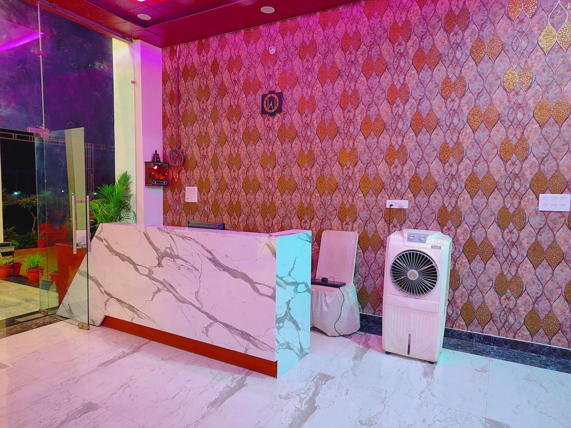 Awadh Samrat Resort Ayodhya Luaran gambar